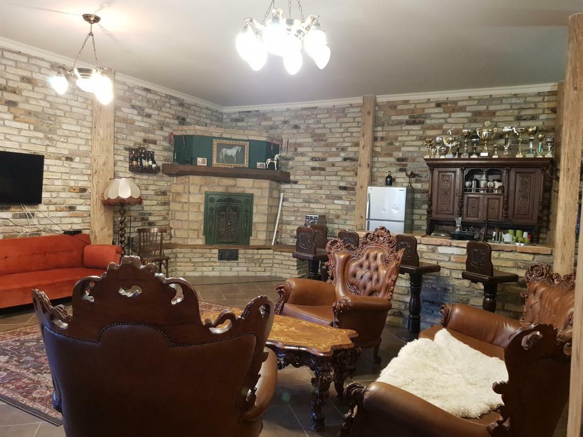 Barsonyberek Vendeghaz Bakony Hotel Jásd Exterior foto