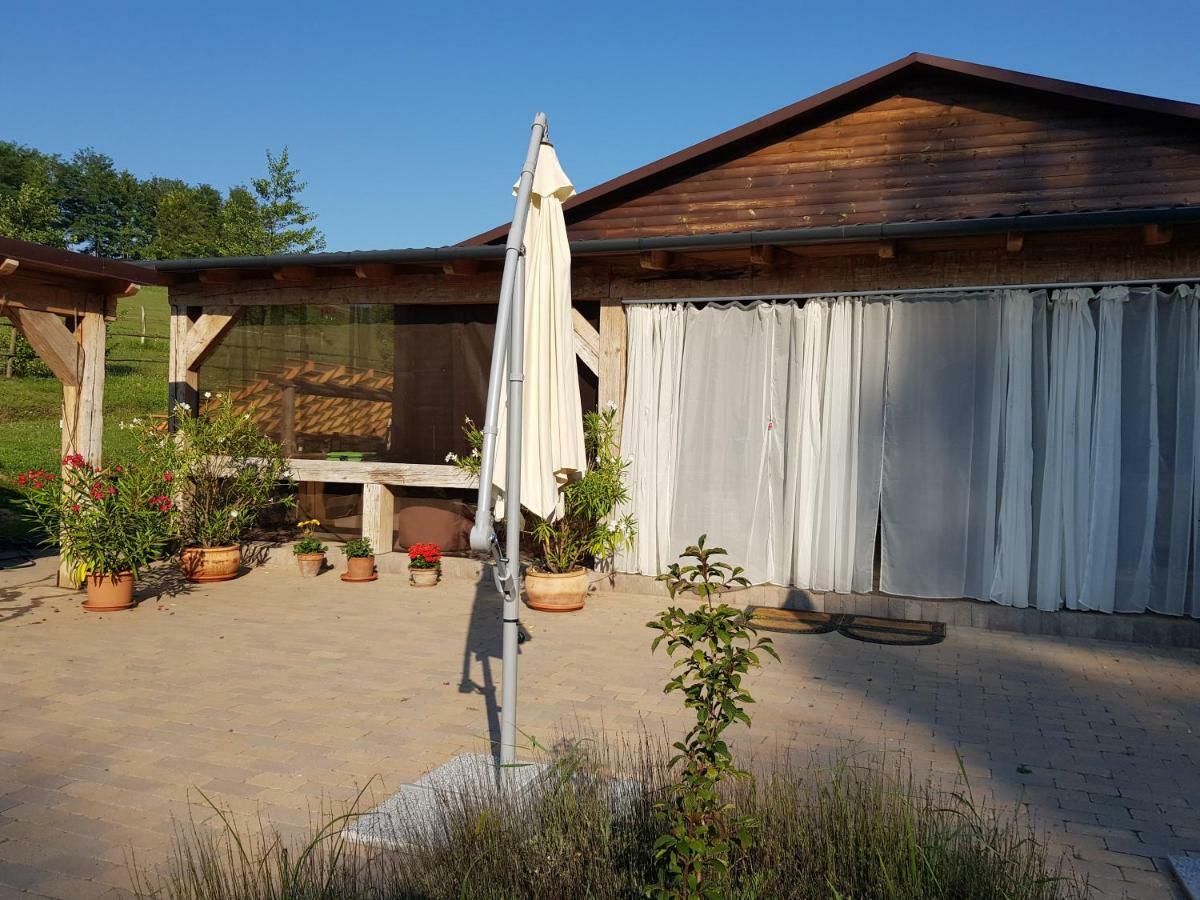 Barsonyberek Vendeghaz Bakony Hotel Jásd Exterior foto